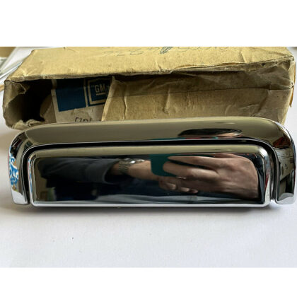 £40 - NOS Vauxhall Right RH Chrome Door Handle, 90054836 GM 105 GR.10.527 Opel